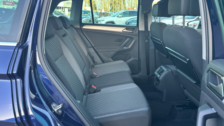 Volkswagen Tiguan 2.0 TDi 150 4Motion SE Nav 5dr DSG Diesel Estate